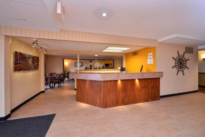 Super 8 By Wyndham Rochester Mayo Clinic Area Exteriör bild